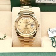 Rolxx Yellow Gold Replica - Image 4