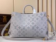 L X V Handbag 23x13x32cm（Multiple colors） - Image 7