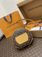 L X V BOITE CHAPEAU SOUPLE M45647 20*22.5*8cm - Image 4