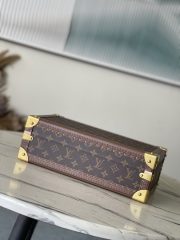 L X V Watch Storage Box  Size：20.5x13.5x35cm - Image 7
