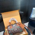 L X V Handbag 20cm