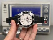 OMG  Seamaster Diver 300M  8800 Diver - Image 6