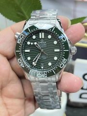 OMG  Seamaster Diver 300M  8800 Diver - Image 8