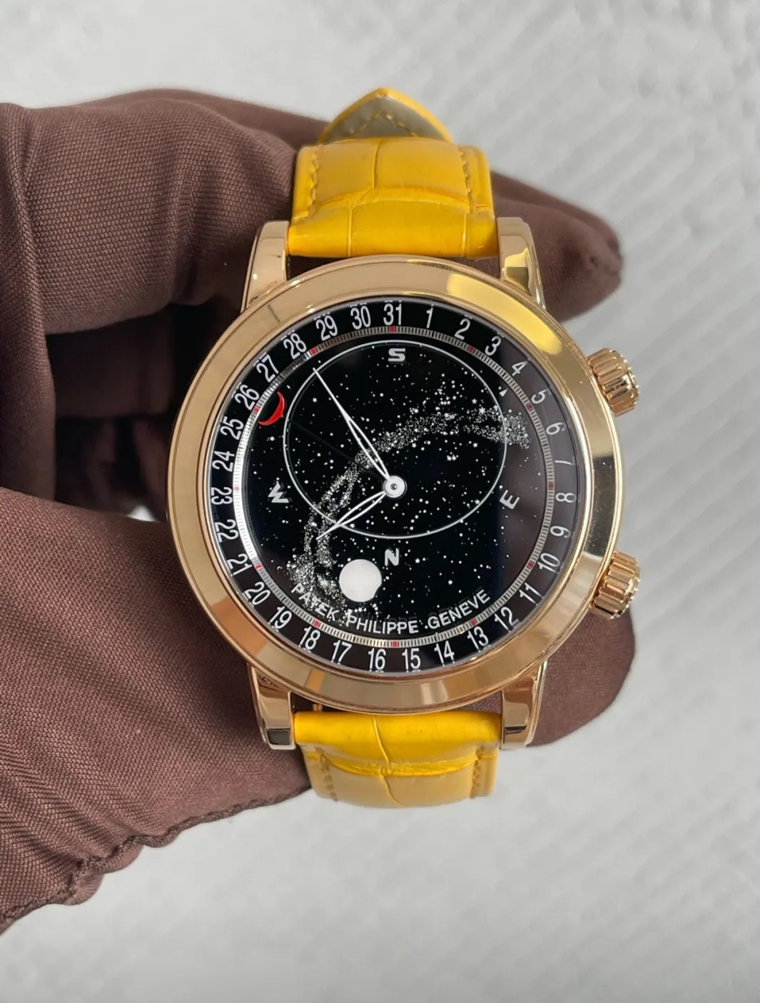 FCD6DBF4-EDC1-1414-0571-6B5926267AFA PP watch 6102R Replica - Image 1