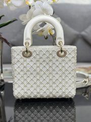 DR Shoulder bag M0538 20x16.5x8cm - Image 2