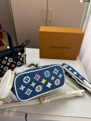 L X V Handbag Size：20x15cm（Multiple colors） - Image 5