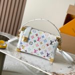 L X V women's crossbody bag M14046 23.5x16x8.5cm