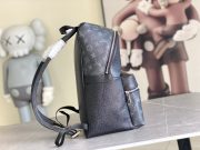 L X V Discovery Backpack M30230 40x30x20cm - Image 2