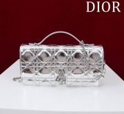 DR Shoulder bag 21x11.5x4.5cm（Multiple colors） - Image 5