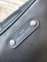 L X V Shoulder bag M13988 Size：25x15x11cm - Image 5
