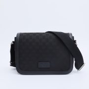 GUC Shoulder bag 28x20x9cm