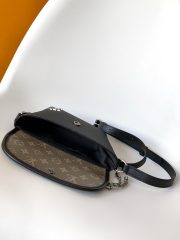 L X V Pulse mini M12618 Size:22.5x16x5cm - Image 8