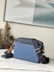 L X V  Messenger Bags Size：25*18.5*7cm - Image 9