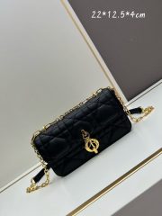 DR Shoulder bag 22x12.5x4cm（Multiple colors） - Image 3