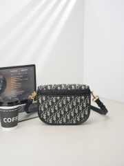 DR Bobby East-West Armpit bag  Size:22m - Image 3