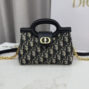 DR Handbag 18.5x13x8.5cm - Image 3