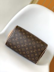 L X V TOILETRY BAG M44494 Size：28x15x16.5cm - Image 3