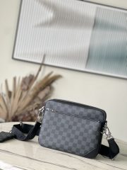 L X V  Messenger Bags Size：25*18.5*7cm - Image 10