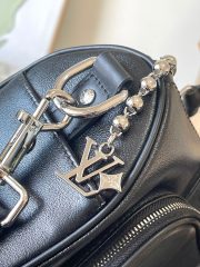 L X V Shoulder bag M13988 Size：25x15x11cm - Image 6