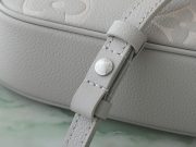 L X V Underarm bag 23.5x12x4.3cm - Image 5